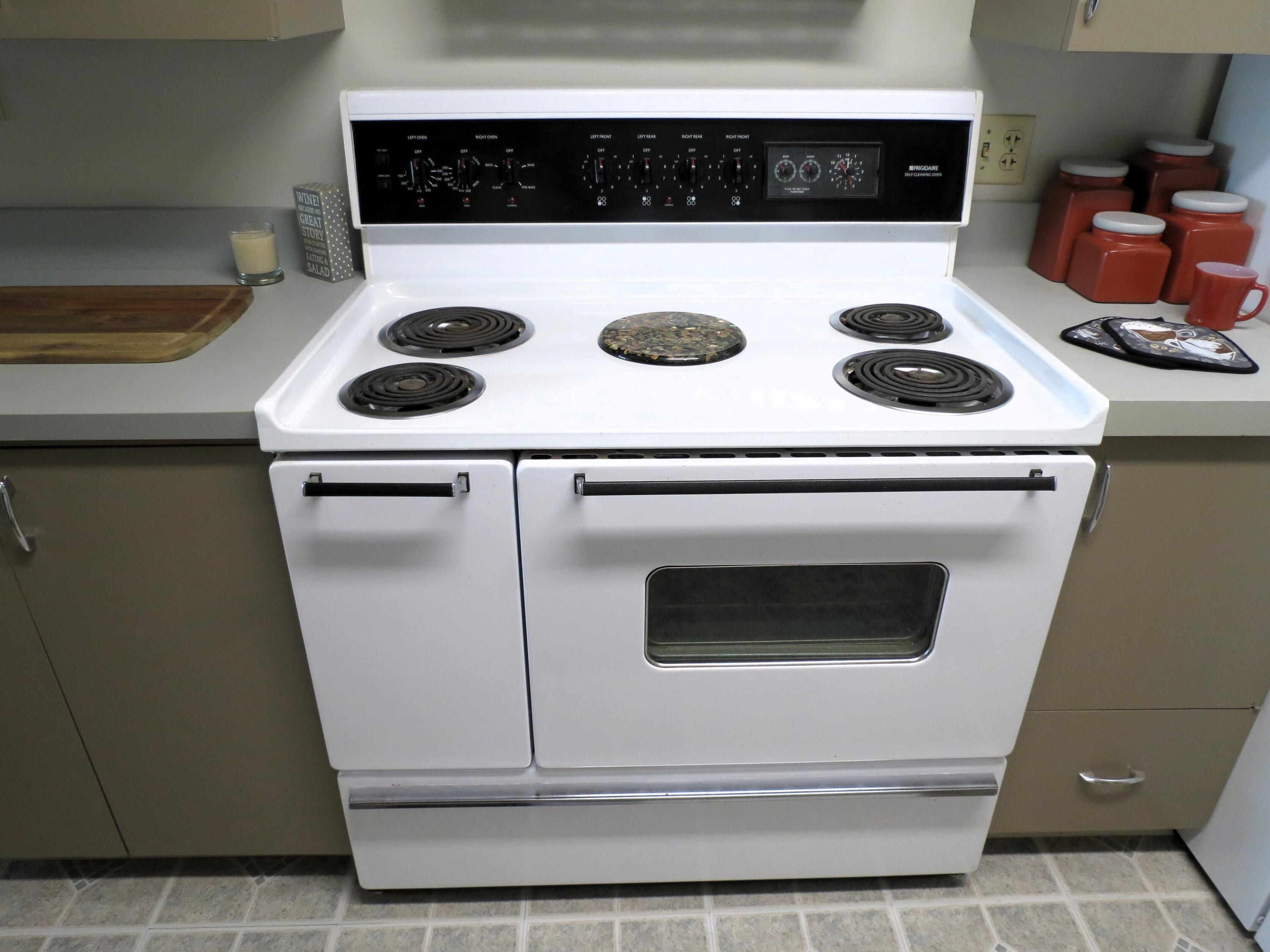 890 White Lake Road Pleasant Lake, MI 49272 - Photo 16 of 74 Vintage beauty!