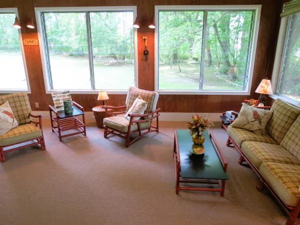 $579,900 | 890 White Lake Road, Pleasant Lake, MI 49272