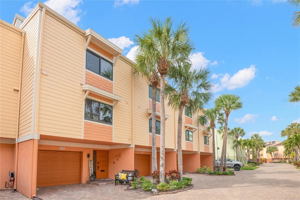 529 Sandy Hook Road Treasure Island, FL 33706 - Photo 3 of 55