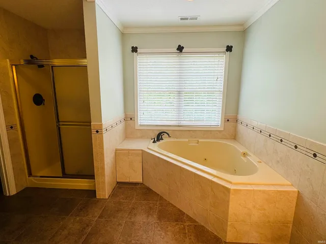 $3,750 | 3516 South Ashwood Drive, Bloomington, IN 47401