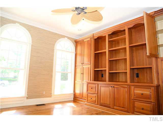 1816 Torrington Street Raleigh, NC 27615 - Photo 3 of 25