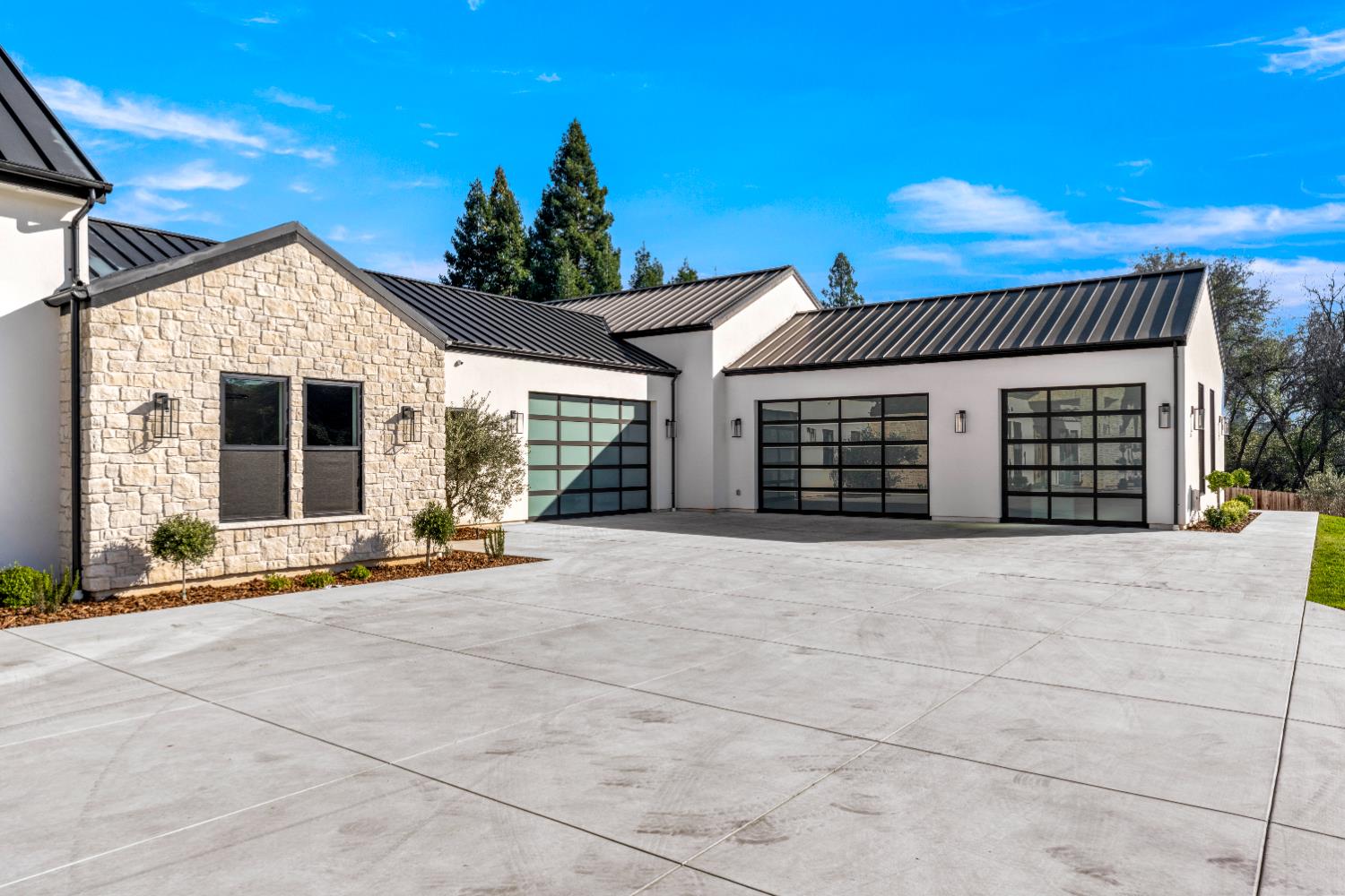2735 Rattlesnake Road Newcastle, CA 95658 - Photo 74 of 84 a view of a house with outdoor space and porch
