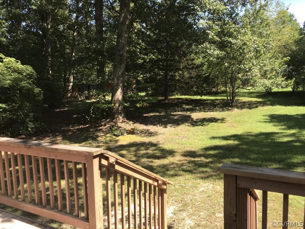 2800 Quaker Road Quinton, VA 23141 - Photo 3 of 8 a view of a yard from a balcony