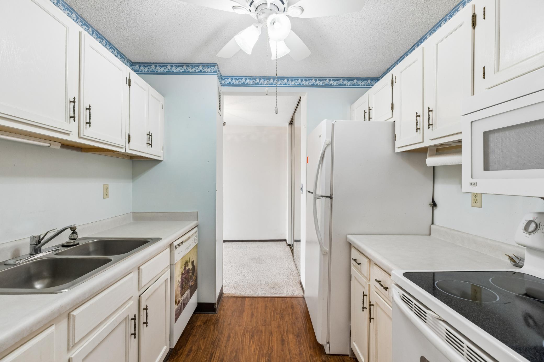 1181 Edgcumbe Road, Unit 814 St. Paul, MN 55105 - Photo 11 of 40
