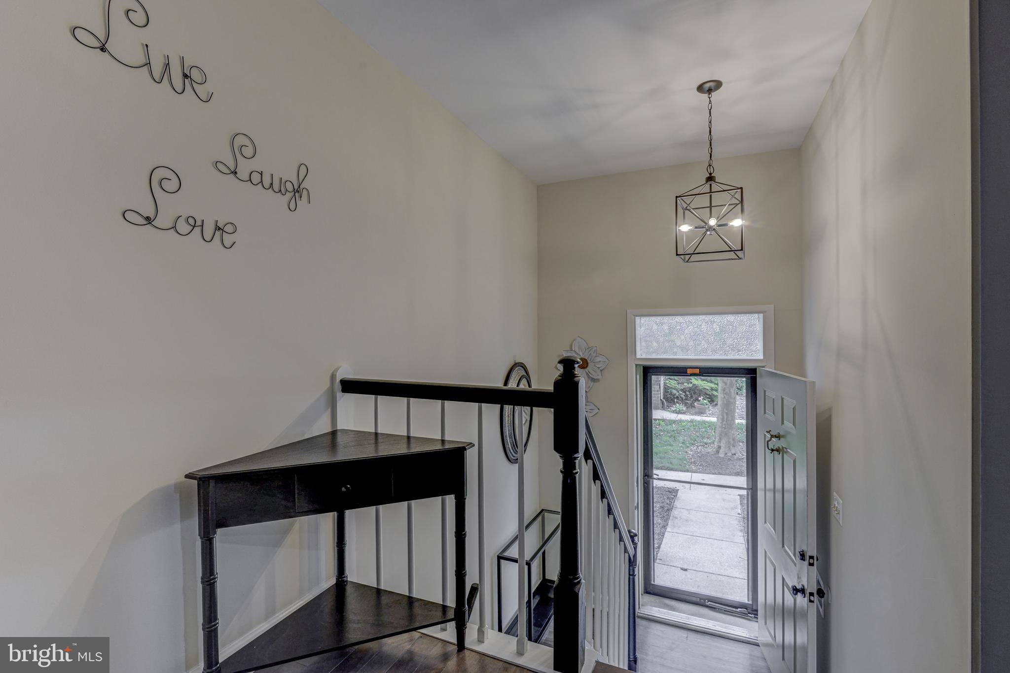 9726 Early Spring Way Columbia, MD 21046 - Photo 6 of 46 Gallery Image 6