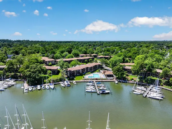 $578,000 | 774 Fairview Avenue, Unit F, Annapolis, MD 21403