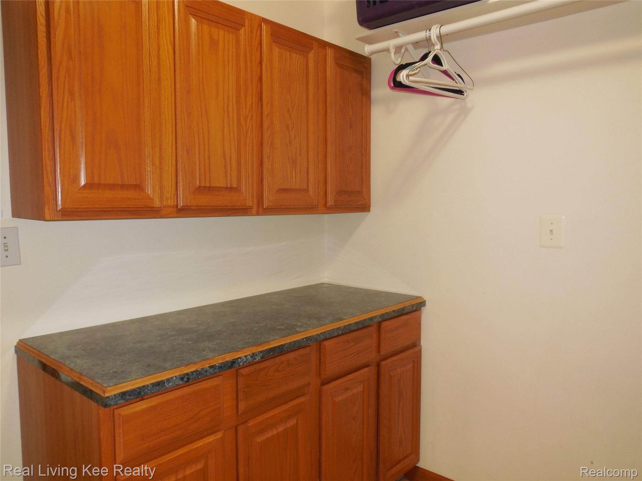3750 Rohr Road Lake Orion, MI 48359 - Photo 13 of 34 6E07C898-D85D-4DEF-A529-41B02A8FCD99.jpeg