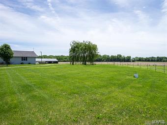 12220 Ferrin Road Carlyle, IL 62231 - Photo 17 of 36
