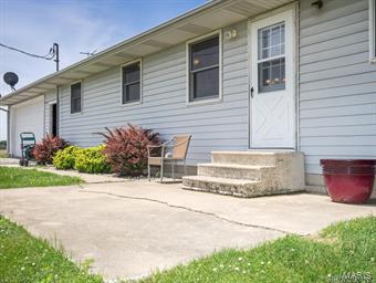 12220 Ferrin Road Carlyle, IL 62231 - Photo 20 of 36
