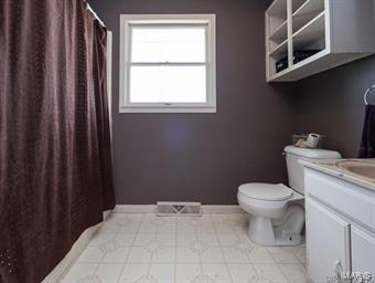 12220 Ferrin Road Carlyle, IL 62231 - Photo 9 of 36