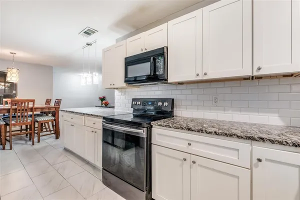 $255,000 | 1717 Parkhaven Drive, Seagoville, TX 75159