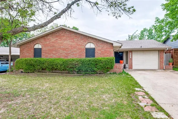 $255,000 | 1717 Parkhaven Drive, Seagoville, TX 75159