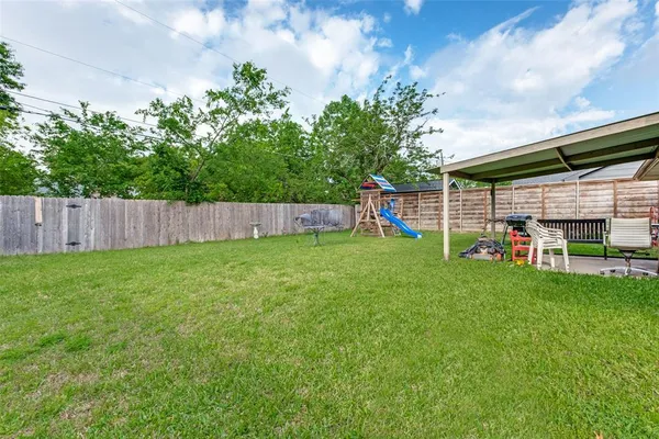 $255,000 | 1717 Parkhaven Drive, Seagoville, TX 75159
