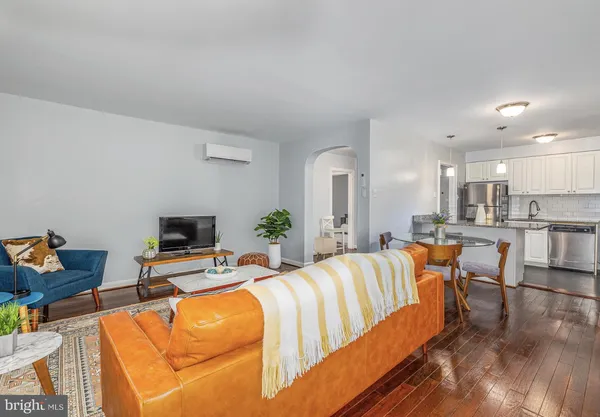 $2,470 | 150 East Wynnewood Road, Unit 8A, Wynnewood, PA 19096