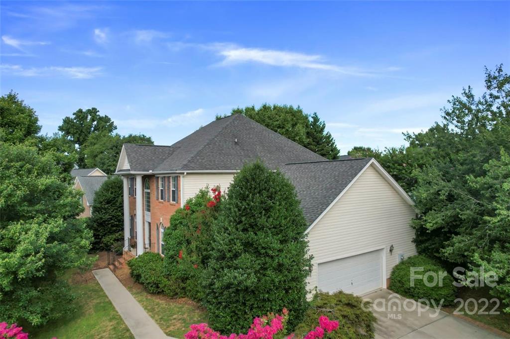 4362 Sunset Rose Drive Fort Mill, SC 29708 - Photo 2 of 33 Gallery Image 2