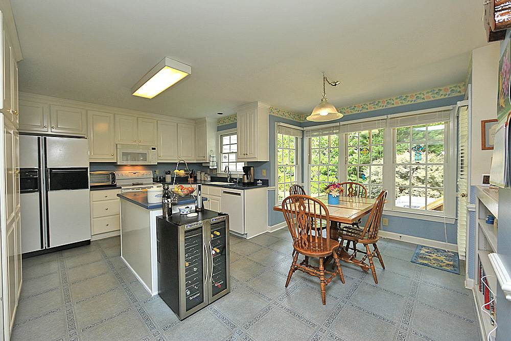 1104 New Dover Road Apex, NC 27502 - Photo 8 of 26 Eat in Kitchen