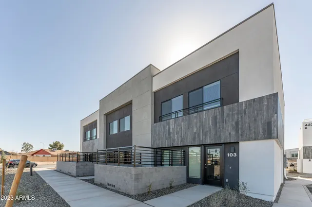 $2,495 | 432 South 32nd Street, Unit 120, Mesa, AZ 85204