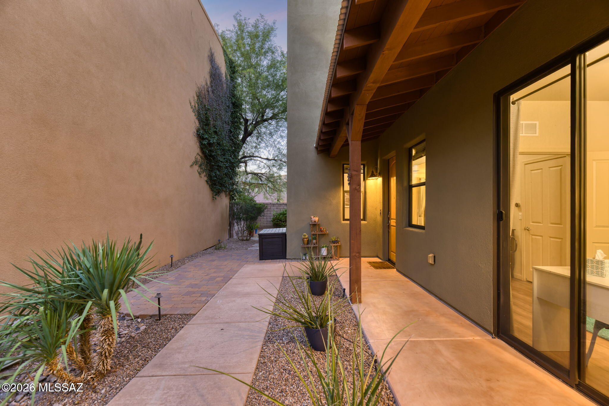 263 East Croydon Park Road Tucson, AZ 85704 - Photo 8 of 53