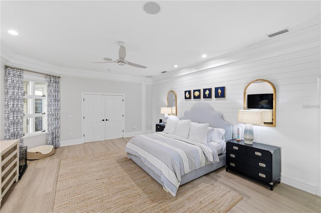 4034 Roberts Point Road Sarasota, FL 34242 - Photo 52 of 98 Gallery Image 52