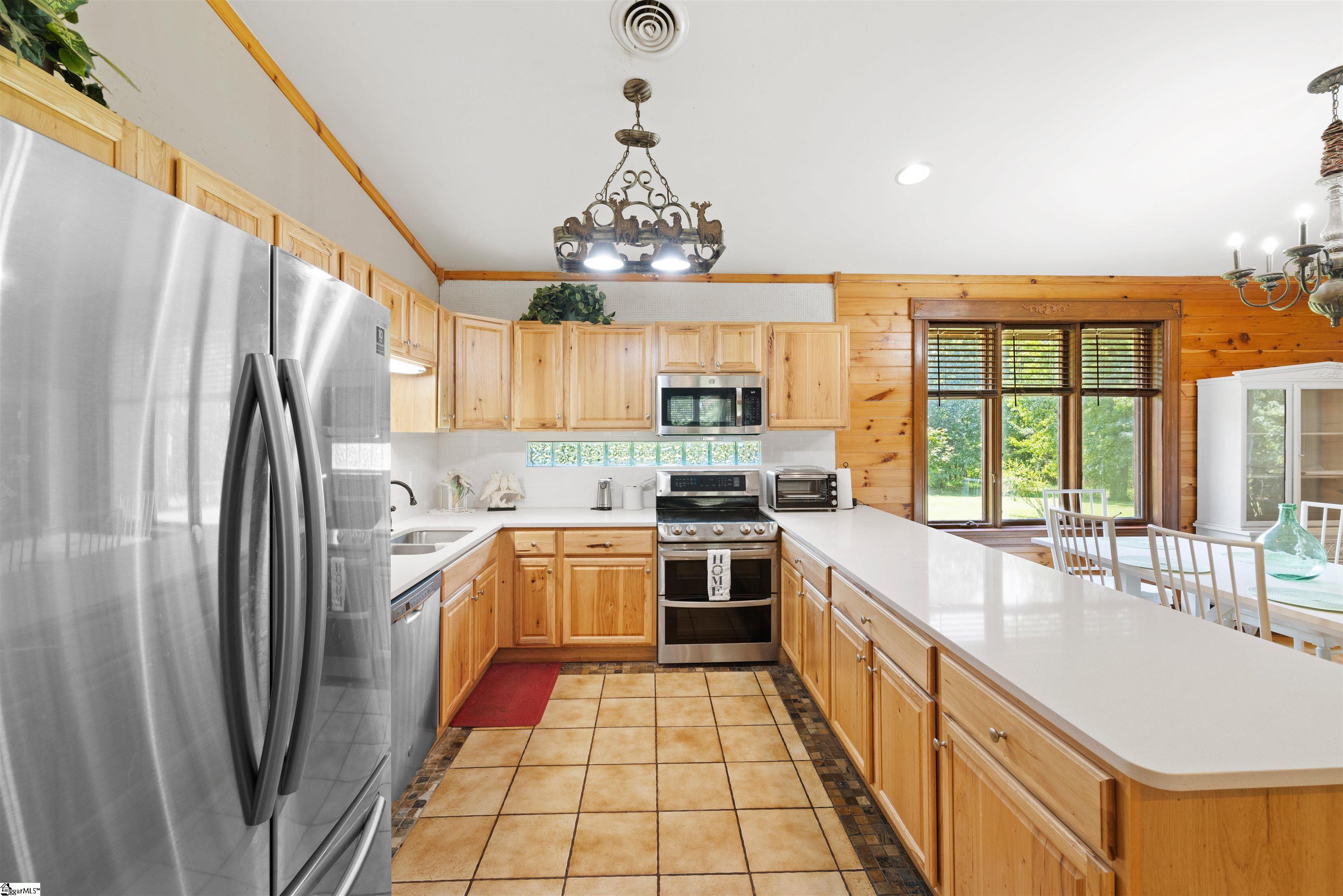 450 Weatherly Road Inman, SC 29349 - Photo 5 of 41 Gallery Image 5