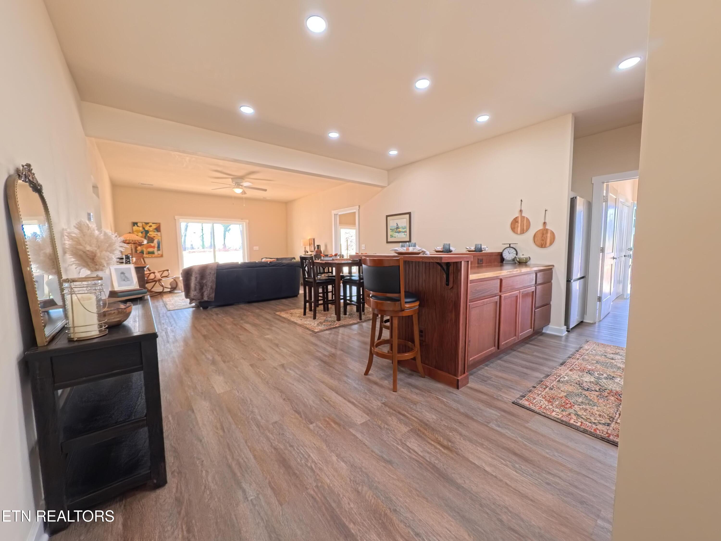 104 Marion Road Oak Ridge, TN 37830 - Photo 2 of 18 2