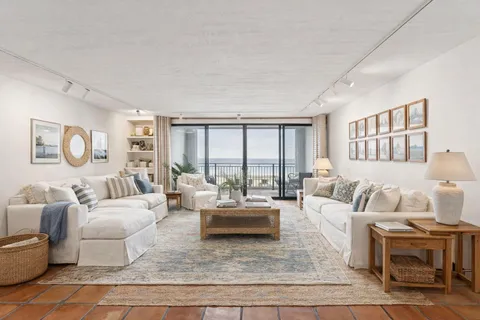 $1,295,000 | 2155 South Ocean Boulevard South, Unit 19, Delray Beach, FL 33483