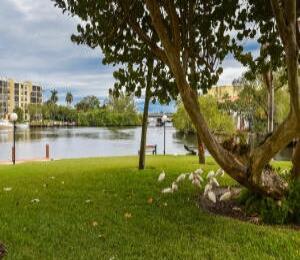 12 Royal Palm Way, Unit 6060 Boca Raton, FL 33432 - Photo 24 of 27 Outside building