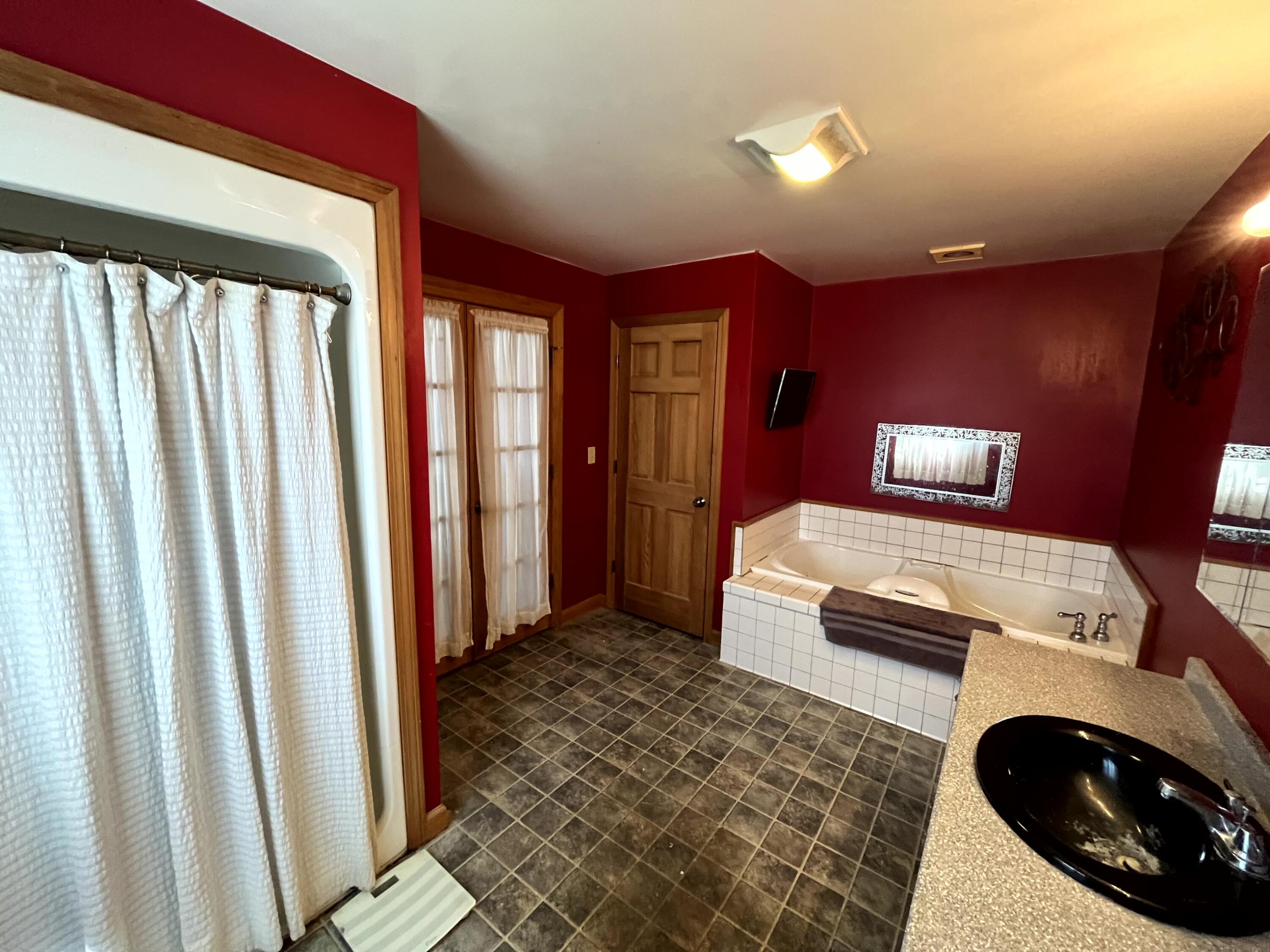 39 Goodhue Road Sidney, ME 04330 - Photo 27 of 37 27 Bathroom 1