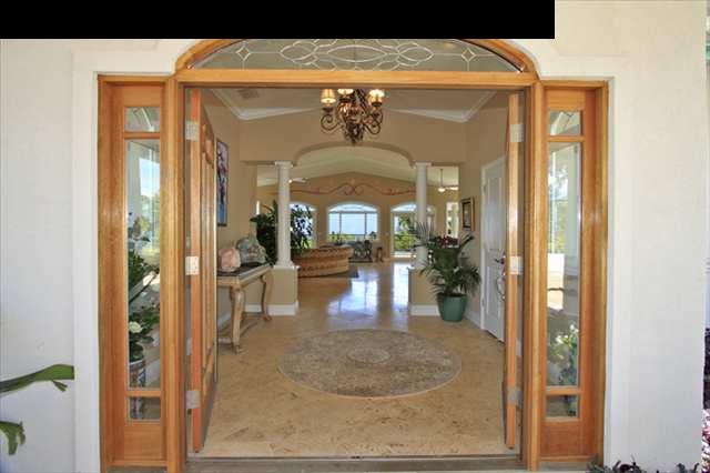 220 North Holokai Road Haiku, HI 96708 - Photo 10 of 29 a view of a hallway with dining area