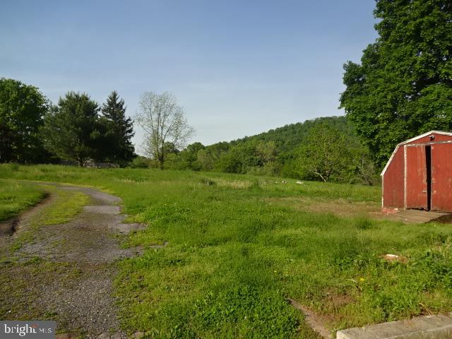370 Old River Road Birdsboro, PA 19508 - Photo 10 of 11 Gallery Image 10