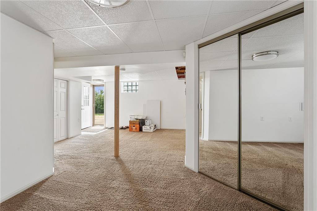 3748 Willett Road Pittsburgh, PA 15227 - Photo 20 of 23 Gallery Image 20
