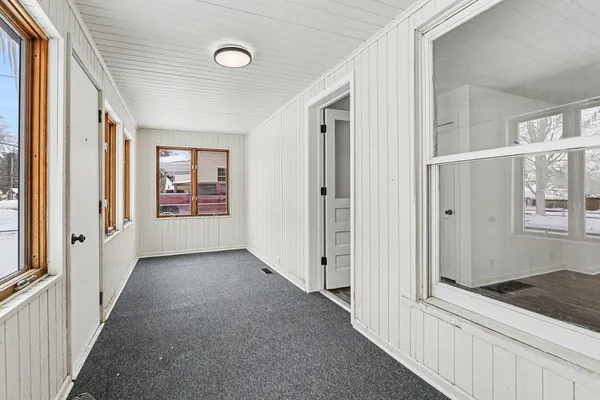 $199,999 | 412 Oak Street, Dowagiac, MI 49047