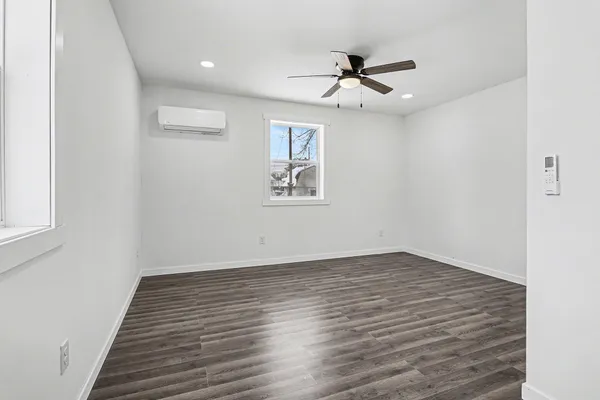 $199,999 | 412 Oak Street, Dowagiac, MI 49047