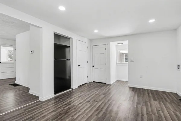 $199,999 | 412 Oak Street, Dowagiac, MI 49047