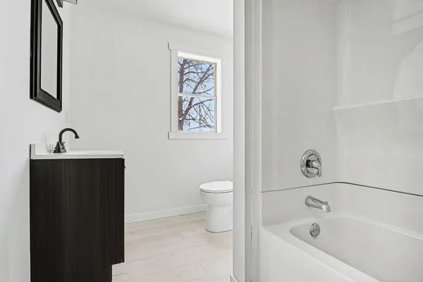 $199,999 | 412 Oak Street, Dowagiac, MI 49047