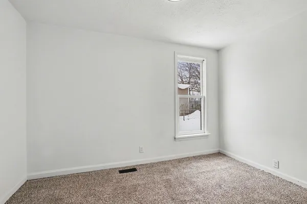 $199,999 | 412 Oak Street, Dowagiac, MI 49047