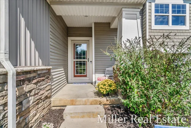 $469,900 | 2899 Loehrs Landing Drive, Hastings, MI 49058