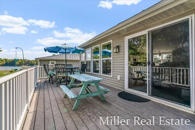 $469,900 | 2899 Loehrs Landing Drive, Hastings, MI 49058