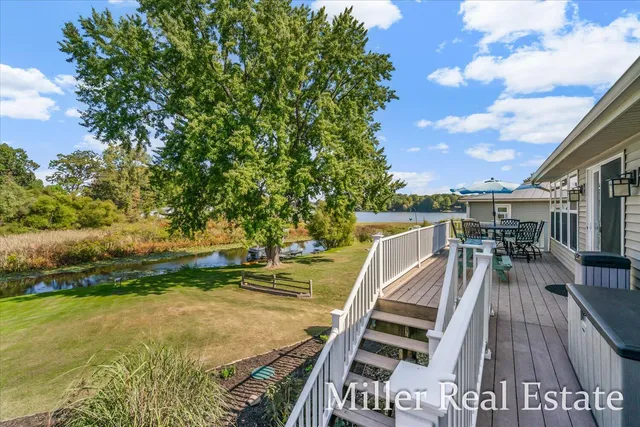 $469,900 | 2899 Loehrs Landing Drive, Hastings, MI 49058