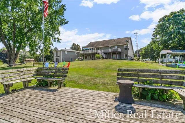 $469,900 | 2899 Loehrs Landing Drive, Hastings, MI 49058