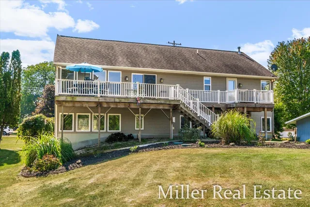 $469,900 | 2899 Loehrs Landing Drive, Hastings, MI 49058