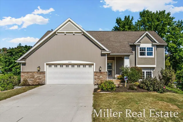 $469,900 | 2899 Loehrs Landing Drive, Hastings, MI 49058