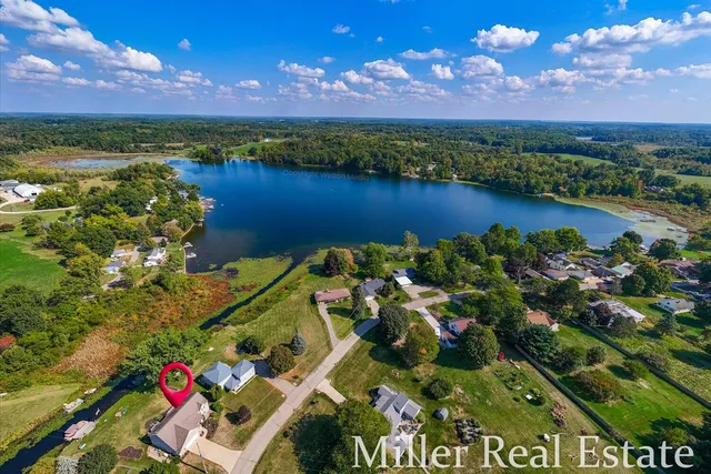 $469,900 | 2899 Loehrs Landing Drive, Hastings, MI 49058