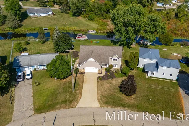 $469,900 | 2899 Loehrs Landing Drive, Hastings, MI 49058