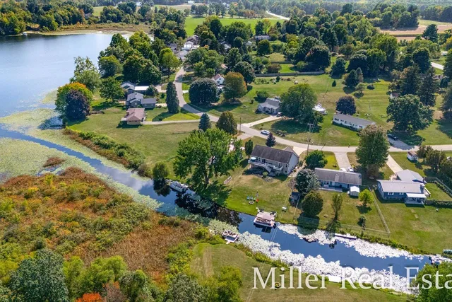 $469,900 | 2899 Loehrs Landing Drive, Hastings, MI 49058