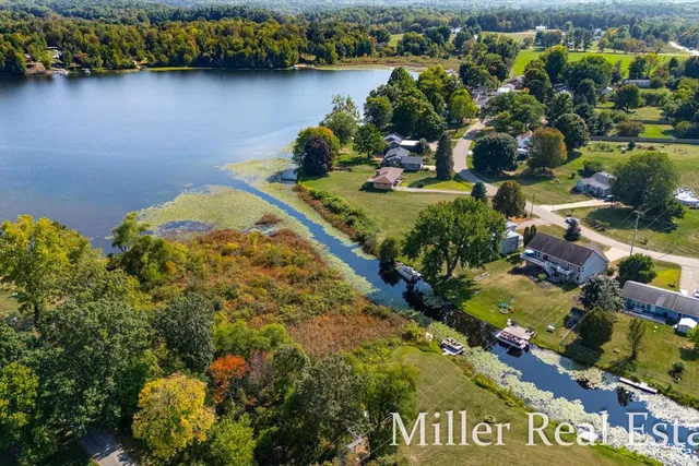 $469,900 | 2899 Loehrs Landing Drive, Hastings, MI 49058