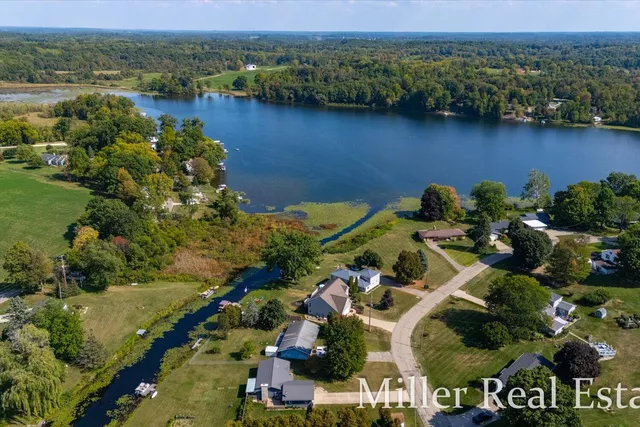 $469,900 | 2899 Loehrs Landing Drive, Hastings, MI 49058