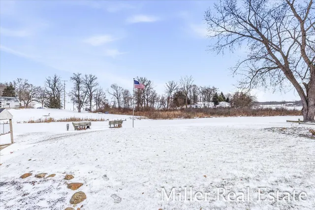 $469,900 | 2899 Loehrs Landing Drive, Hastings, MI 49058