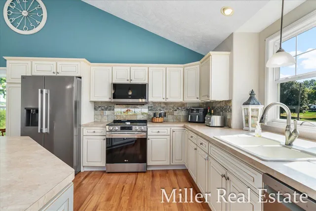 $469,900 | 2899 Loehrs Landing Drive, Hastings, MI 49058