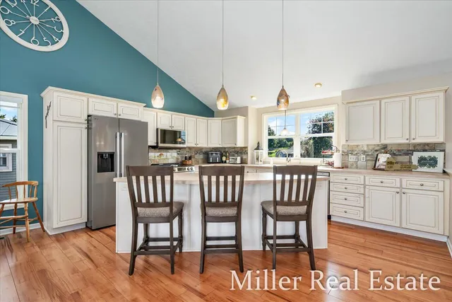 $469,900 | 2899 Loehrs Landing Drive, Hastings, MI 49058